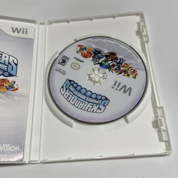 Skylanders: Spyro's Adventure on Nintendo Wii - Picture 4 of 4